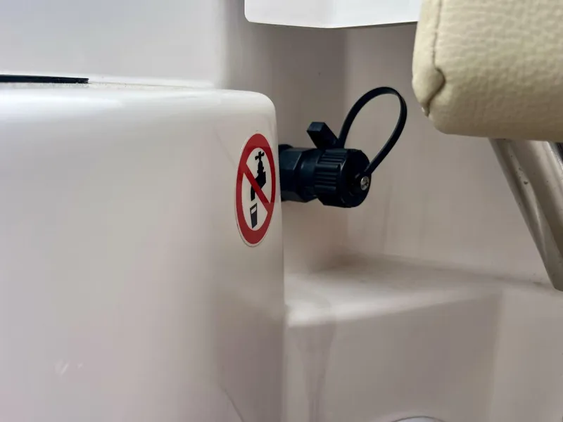 Slide: The Image of Ranger Tug R-27 2023 - 5580388