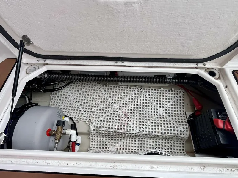 Slide: The Image of Ranger Tug R-27 2023 - 5580422