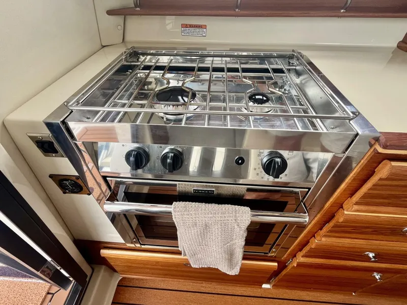 Slide: The Image of Ranger Tug R-27 2023 - 5580469