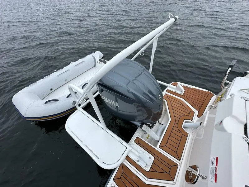 Slide: The Image of Ranger Tug R-27 2022 - 5599306