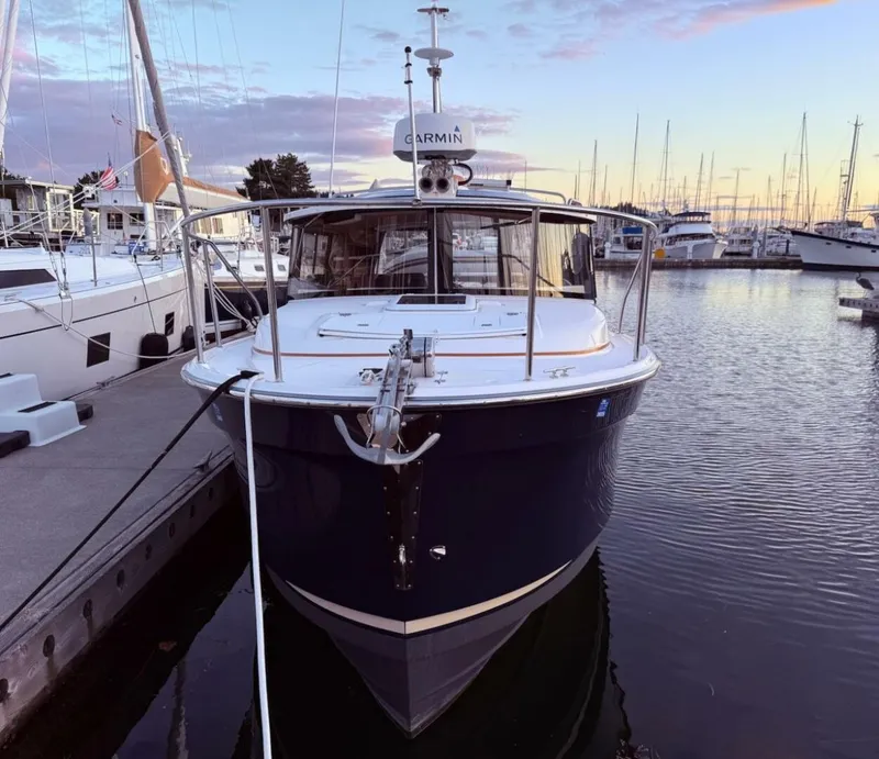 Slide: The Image of Ranger Tug R-27 2022 - 5599258