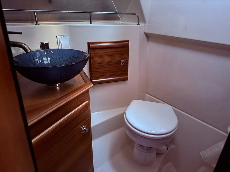 Slide: The Image of Ranger Tug R-27 2022 - 5599457