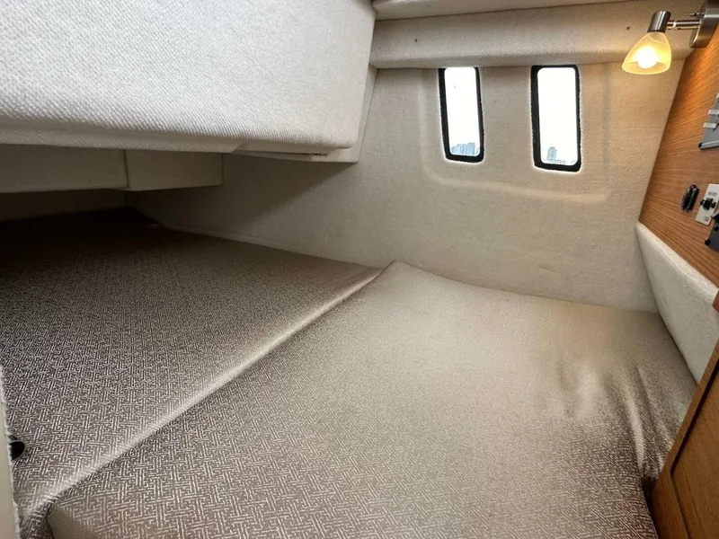 Slide: The Image of Ranger Tug R-27 2022 - 5599470