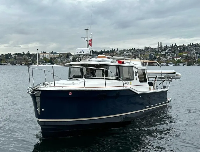 Slide: The Image of Ranger Tug R-27 2022 - 5599283