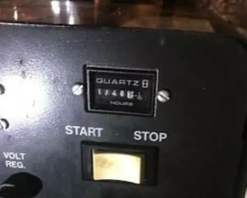 Slide: The Image of Generator Hour Meter - 5580900