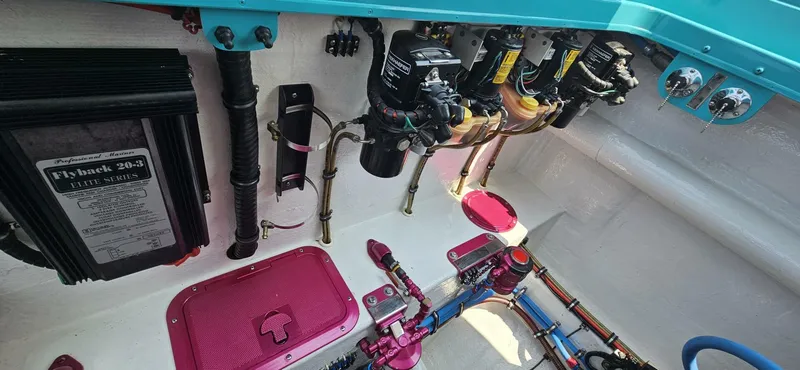 Slide: The Image of Cigarette Top Gun 1994 - 5580834