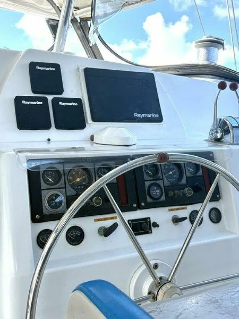 Slide: The Image of Robertson & Caine 47 1998 - 5581203