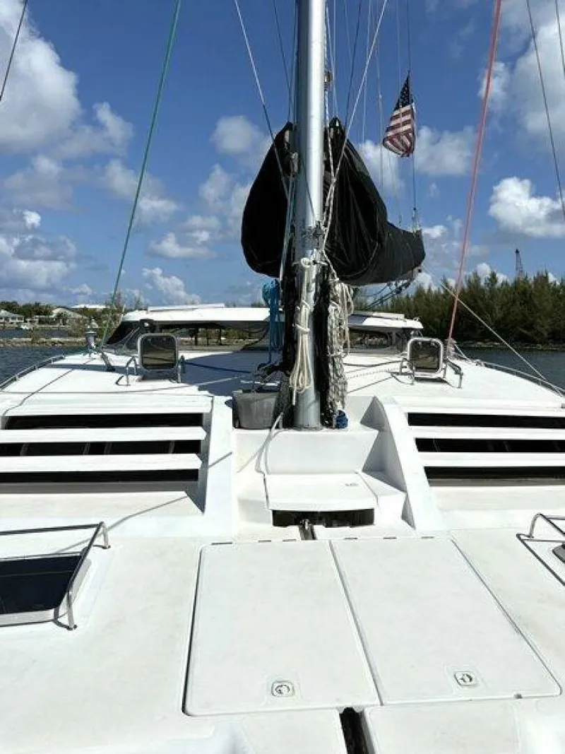 Slide: The Image of Robertson & Caine 47 1998 - 5581216