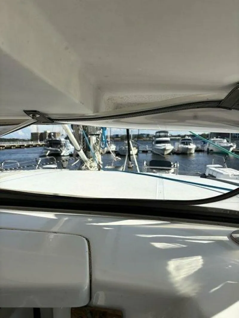 Slide: The Image of Robertson & Caine 47 1998 - 5581219