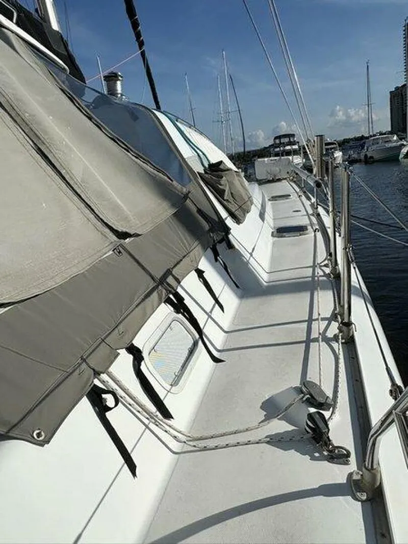 Slide: The Image of Robertson & Caine 47 1998 - 5581227