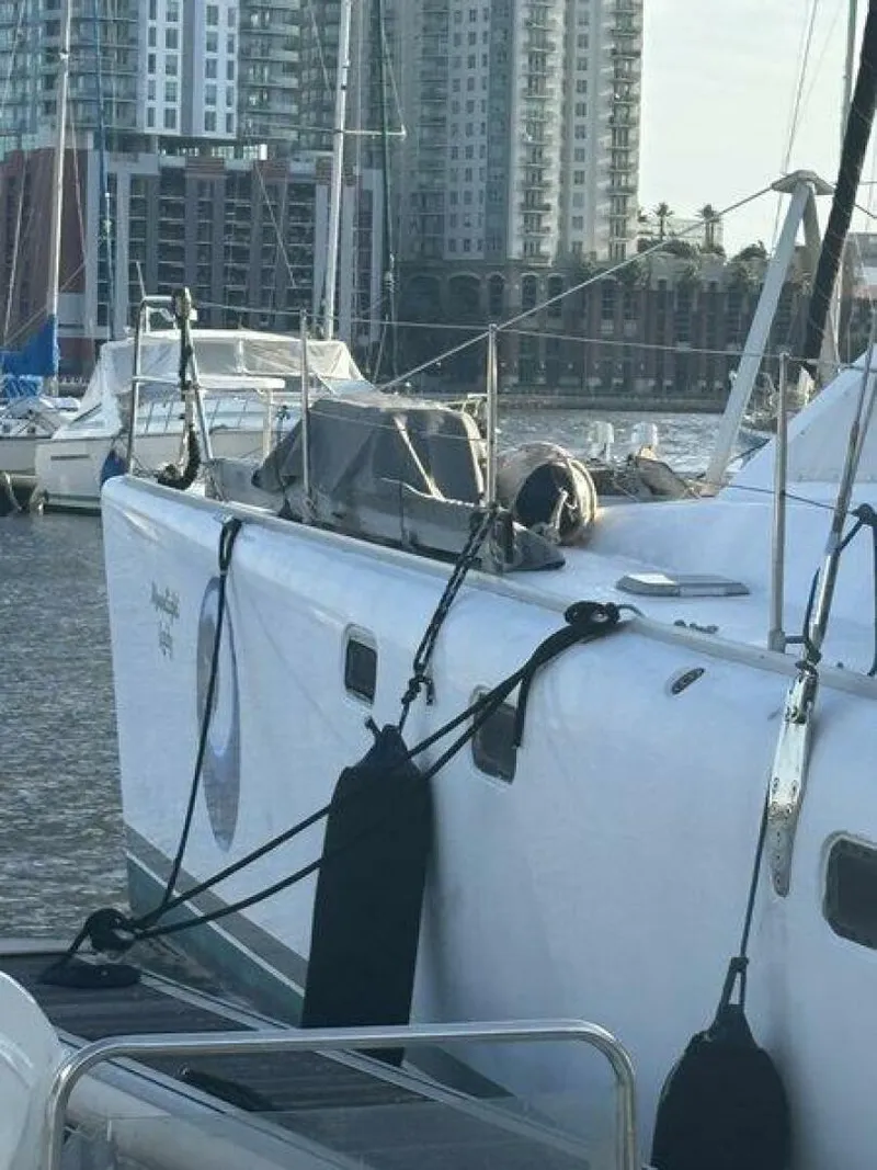 Slide: The Image of Robertson & Caine 47 1998 - 5581235