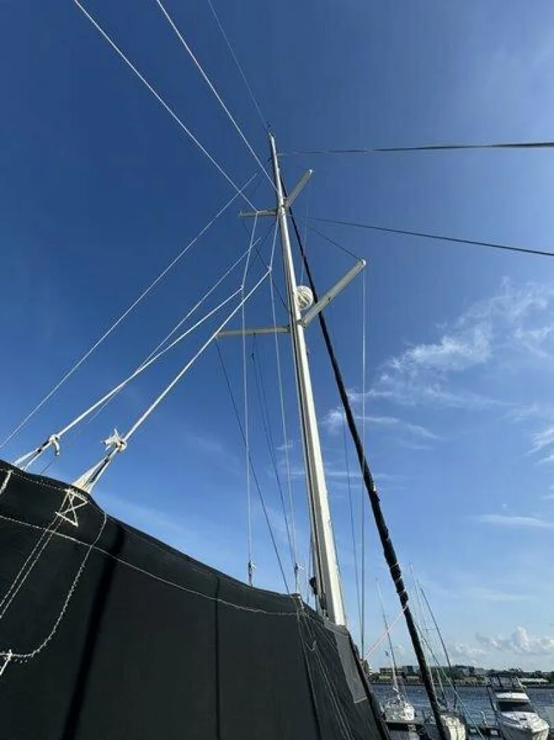 Slide: The Image of Robertson & Caine 47 1998 - 5581198