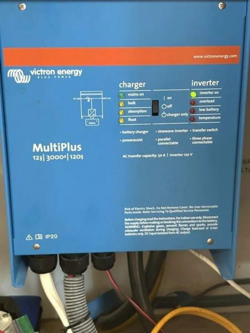 Slide: The Image of Robertson & Caine 47 1998 - 5581272