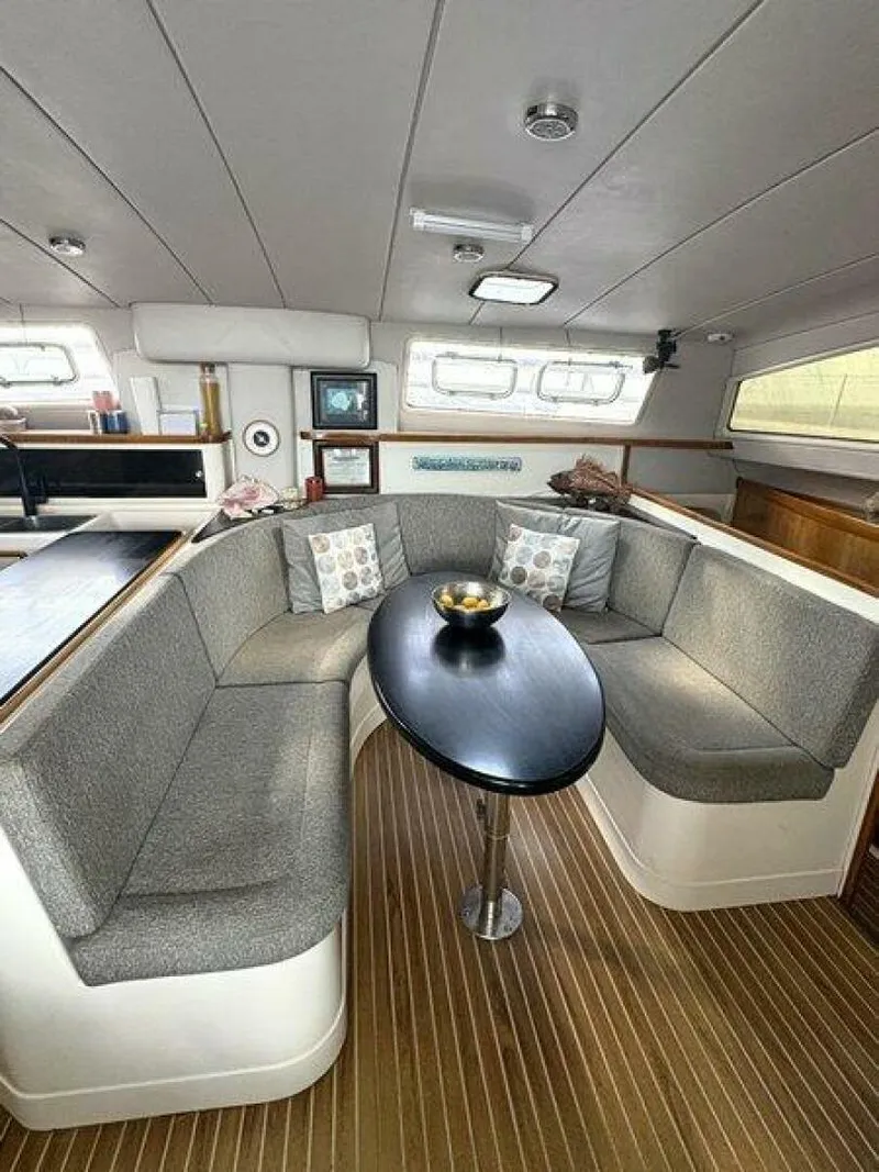 Slide: The Image of Robertson & Caine 47 1998 - 5581273