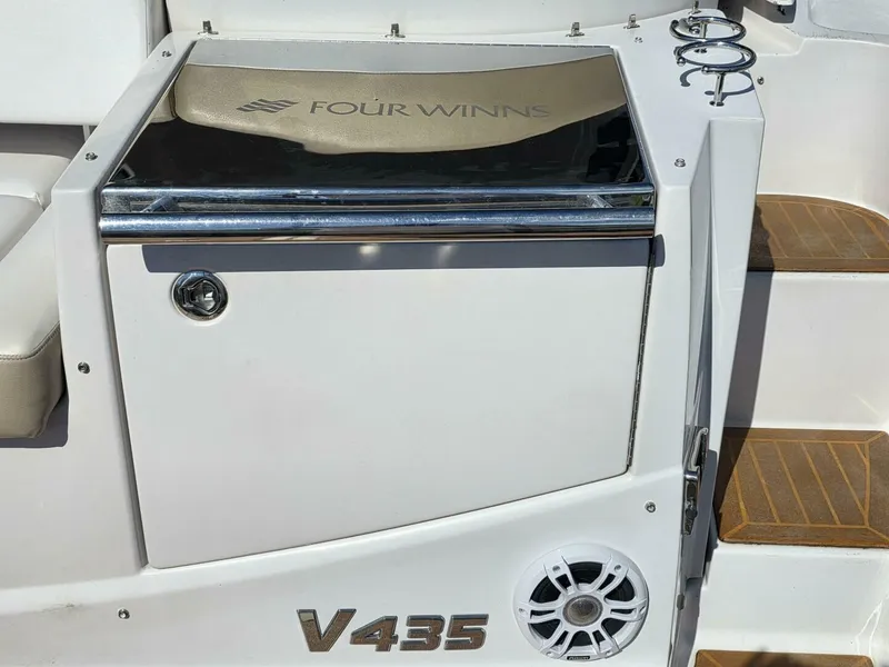 Slide: The Image of Four Winns V435 2009 - 5581302