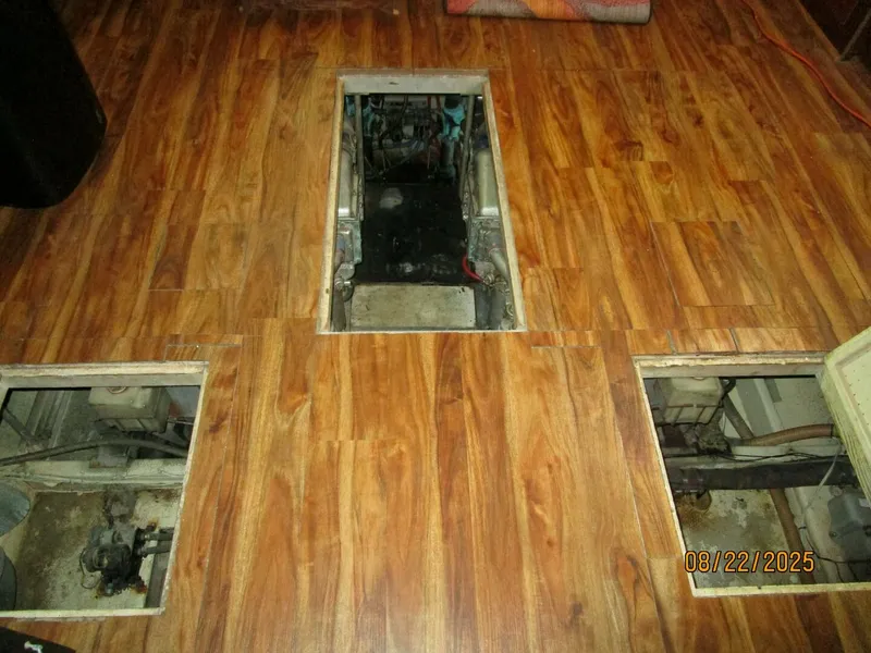 Slide: The Image of 44' Viking engine room access - 5581847