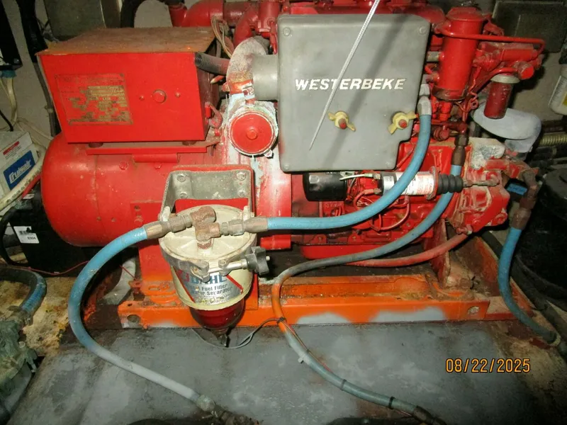 Slide: The Image of 44' Viking generator - 5581867