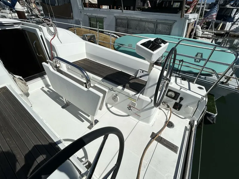 Slide: The Image of Beneteau 30 2021 - 5582054