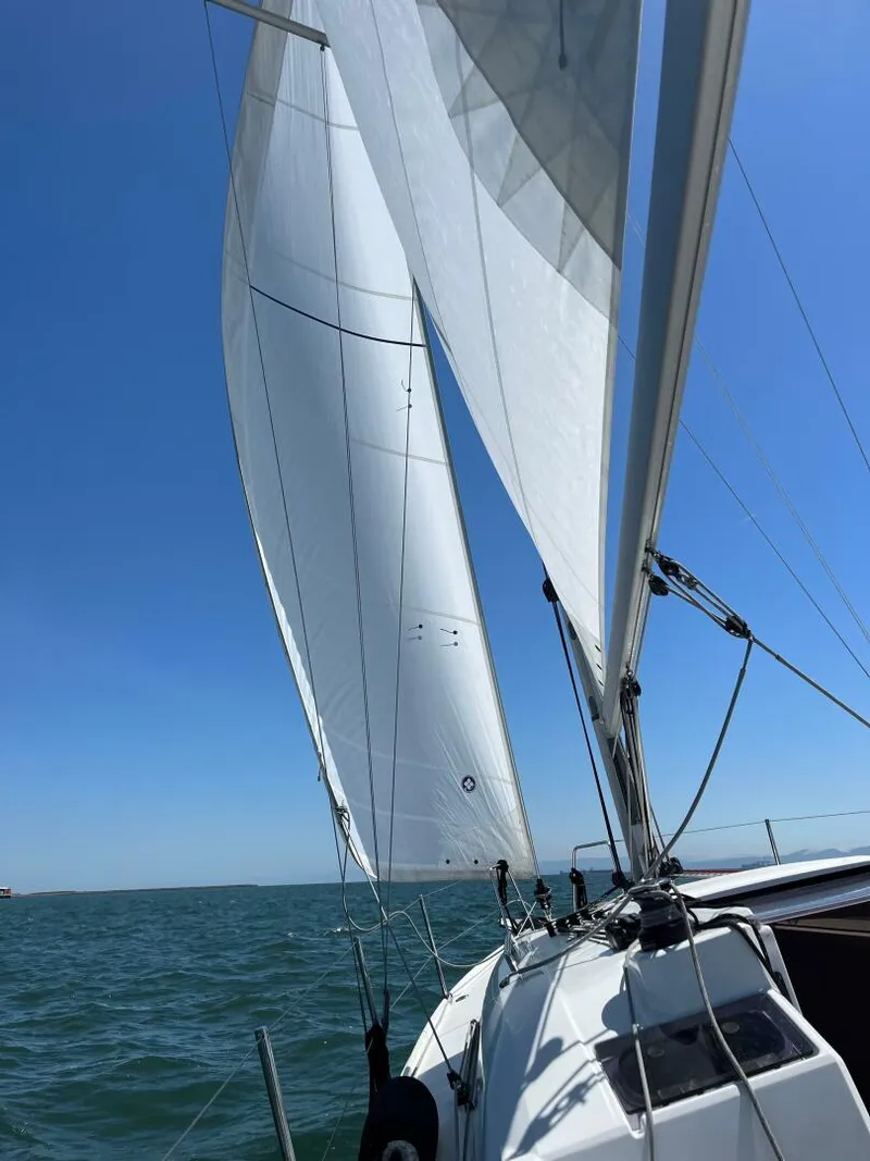 Slide: The Image of Beneteau 30 2021 - 5582046