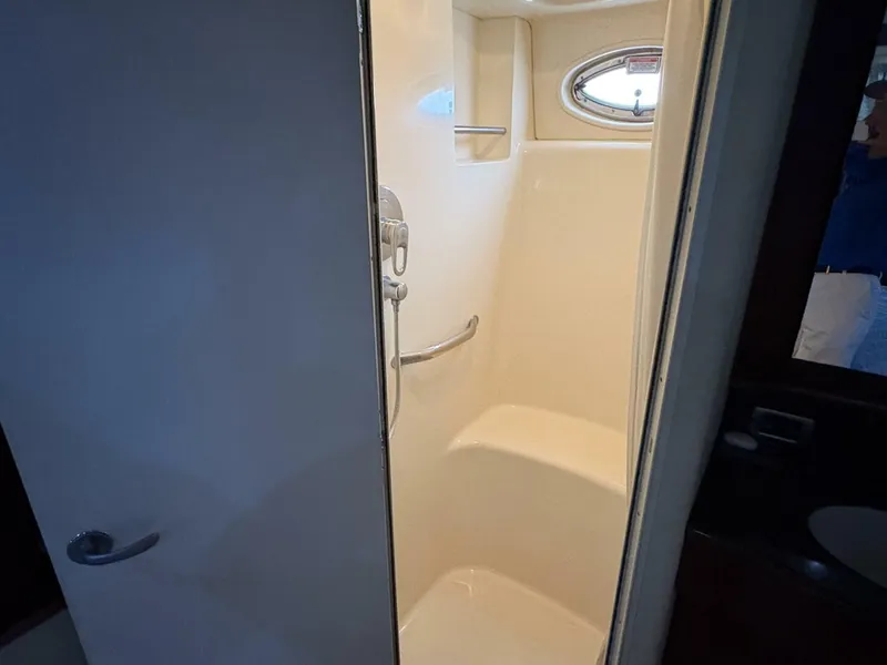 Slide: The Image of Sea Ray 40 MY 2006 - 5582267