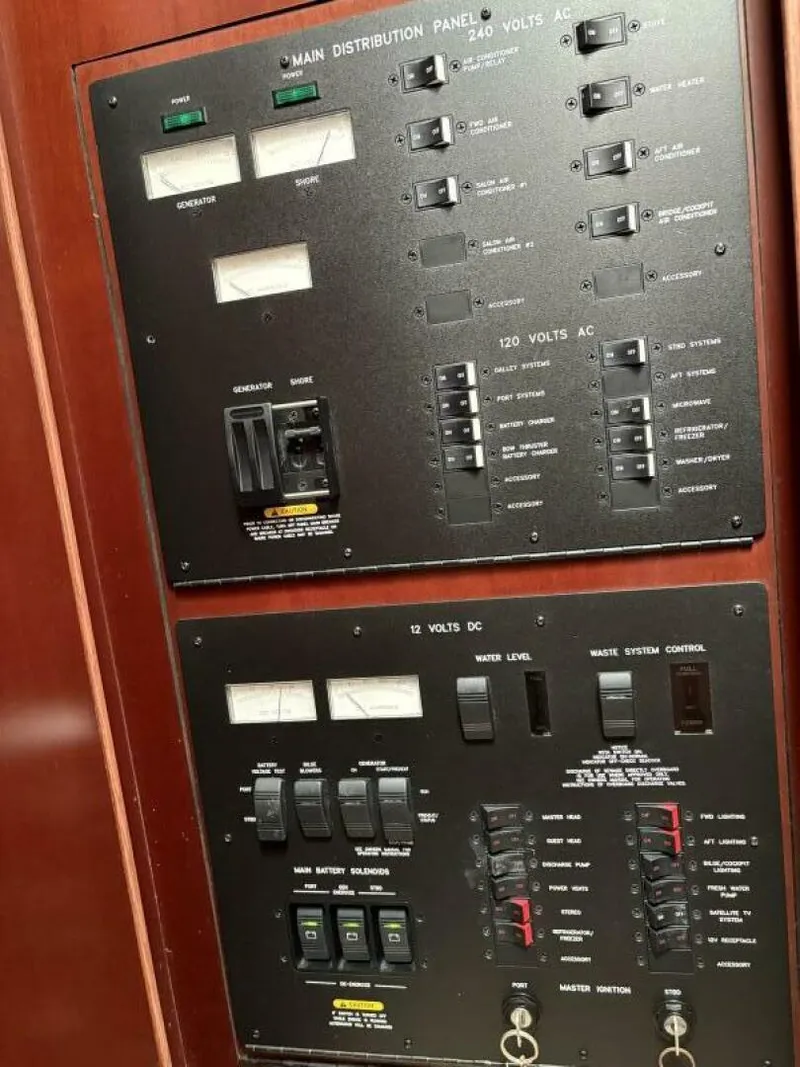 Slide: The Image of Sea Ray 40 MY 2006 - 5582268