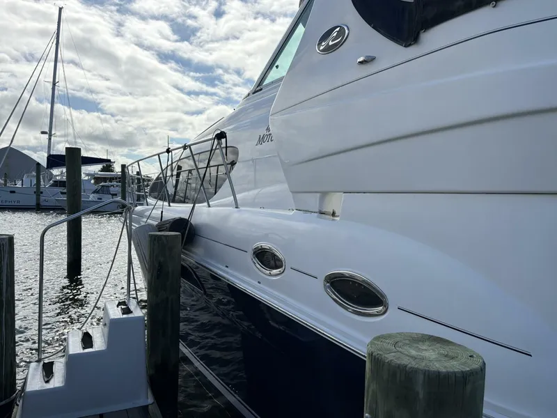 Slide: The Image of Sea Ray 40 MY 2006 - 5582225