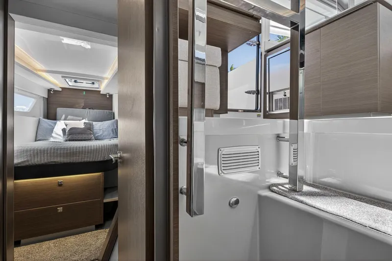 Slide: The Image of Leopard 42 Owners Version 2023 - 5582453