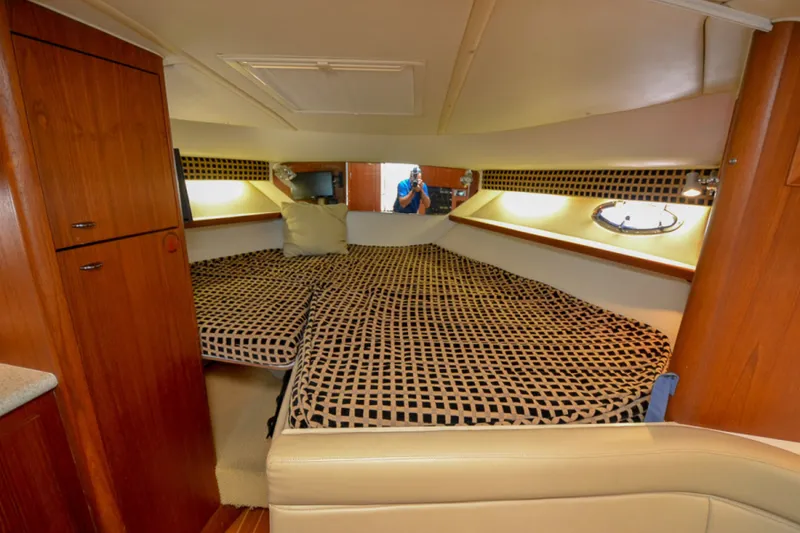 Slide: The Image of Berth - 5582543