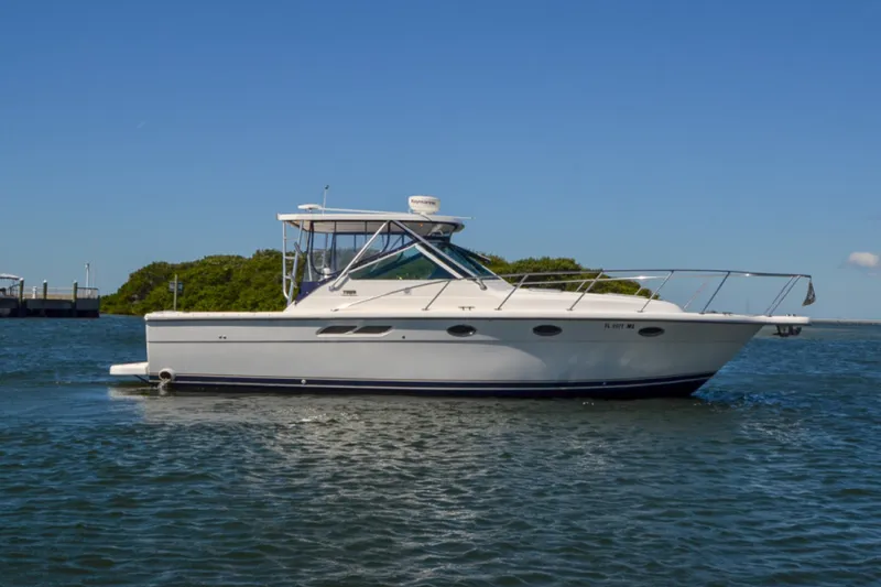 Slide: The Image of Tiara - 5582560