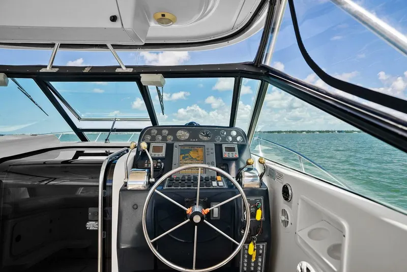 Slide: The Image of Tiara 3100 Open LE 2003 - 5582522