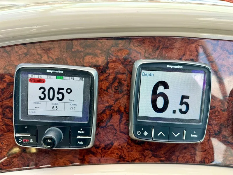 Slide: The Image of Sea Ray 460 Sundancer 2000 - 5583203