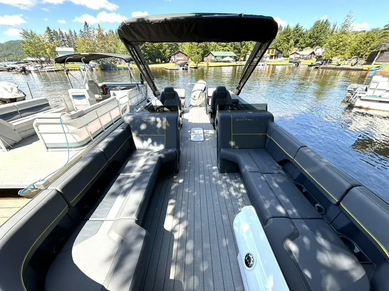 Slide: The Image of Manitou Explore 24 Navigator 2023 - 5583491