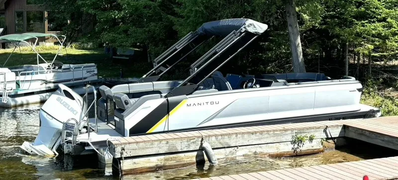 Slide: The Image of Manitou Explore 24 Navigator 2023 - 5583502