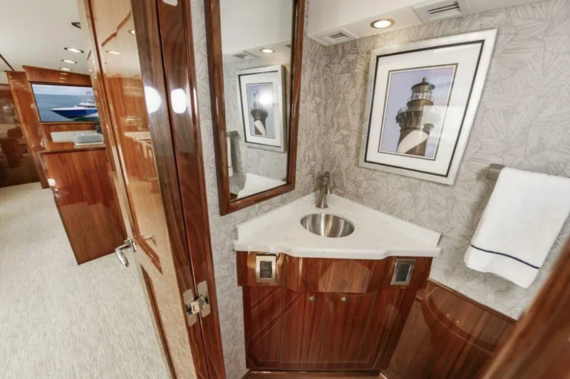 Slide: The Image of 565785e9 A90f 4118 9033 43531bc487ec - 5583679