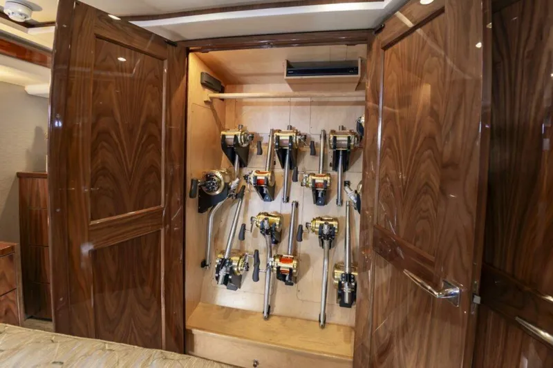 Slide: The Image of 185e5a82 B6cf 49b6 9494 Ca0af942644e - 5583688