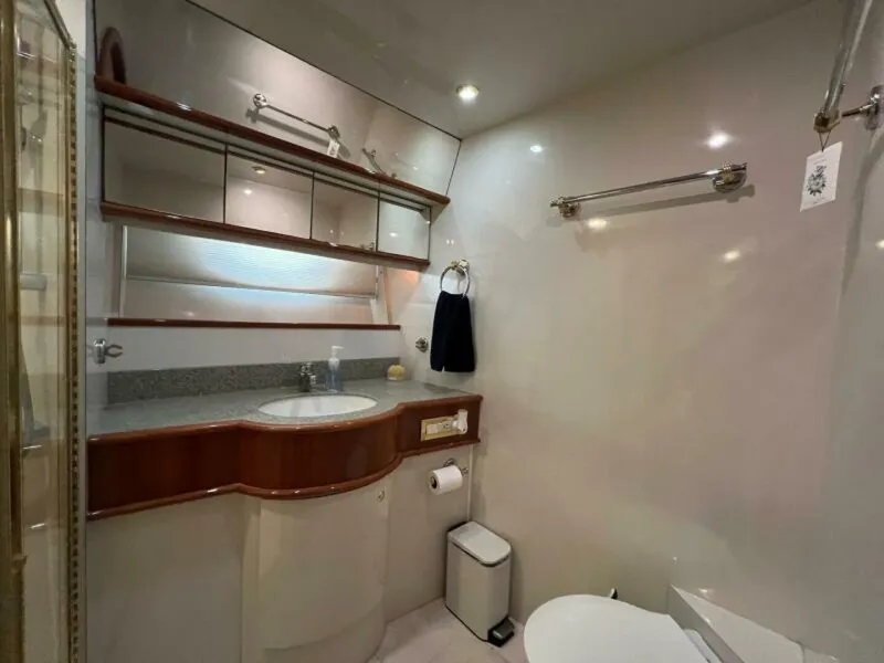 Slide: The Image of 2001 Neptunus 56 Flybridge- MSTR Head - 5585019