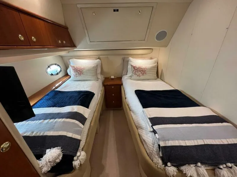 Slide: The Image of 2001 Neptunus 56 Flybridge- Guest Stateroom 2 - 5585025