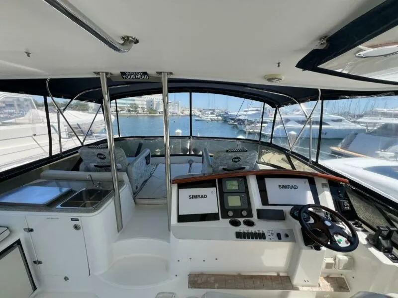 Slide: The Image of 2001 Neptunus 56 Flybridge- Flybridge Helm  - 5585001