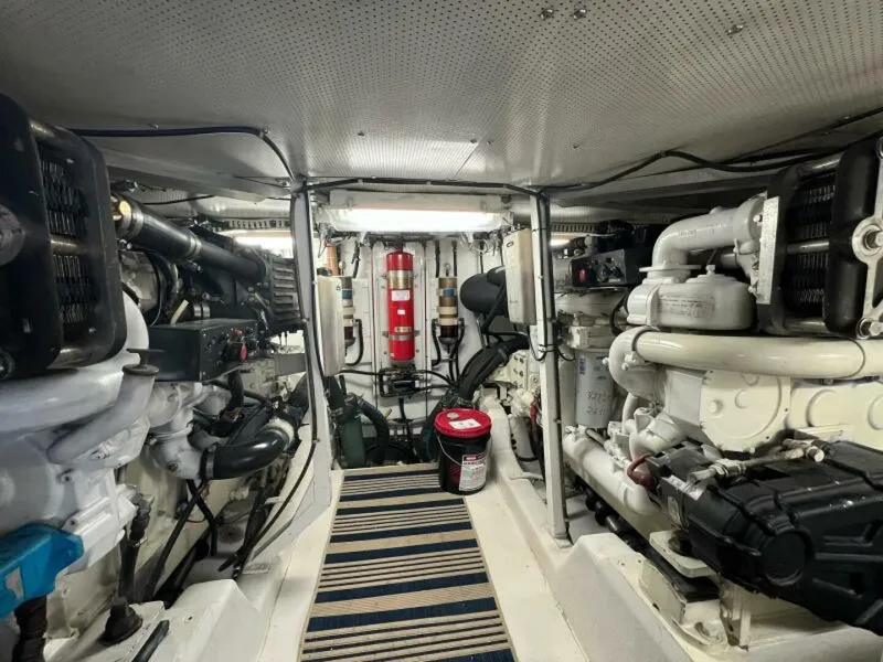 Slide: The Image of 2001 Neptunus 56 Flybridge- Engine Room - 5585041