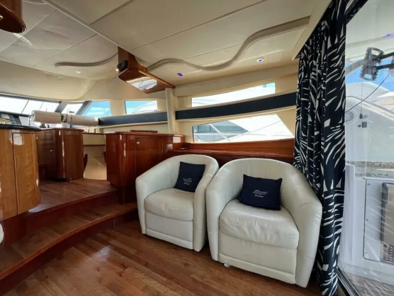 Slide: The Image of 2001 Neptunus 56 Flybridge- Salon  - 5585004