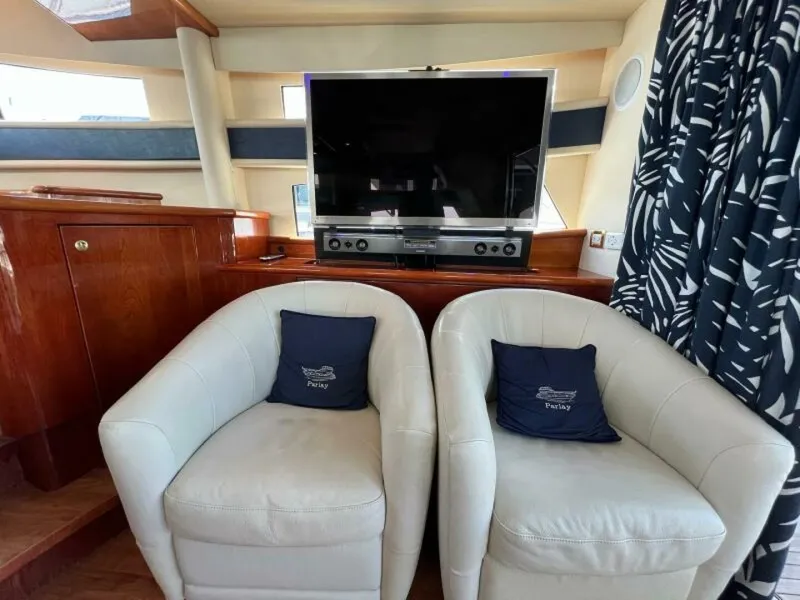 Slide: The Image of 2001 Neptunus 56 Flybridge- Salon  - 5585005