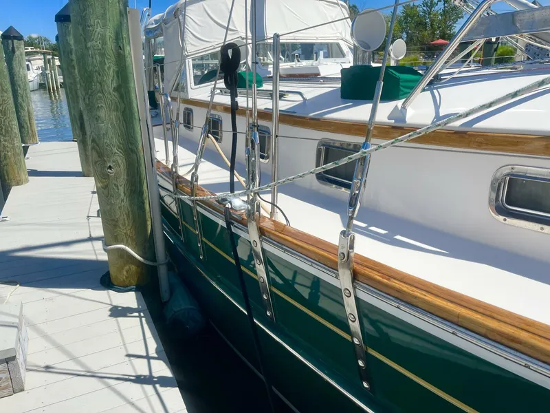 Slide: The Image of Gozzard 44 1997 - 5585500