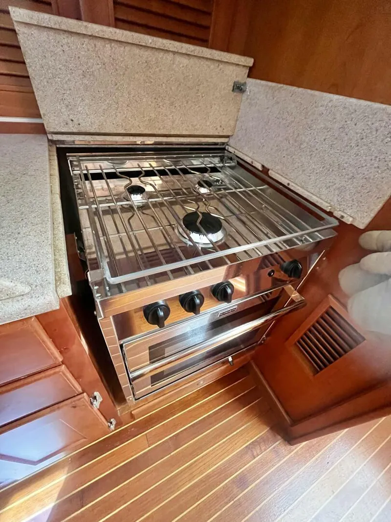 Slide: The Image of Gozzard 44 1997 - 5585530