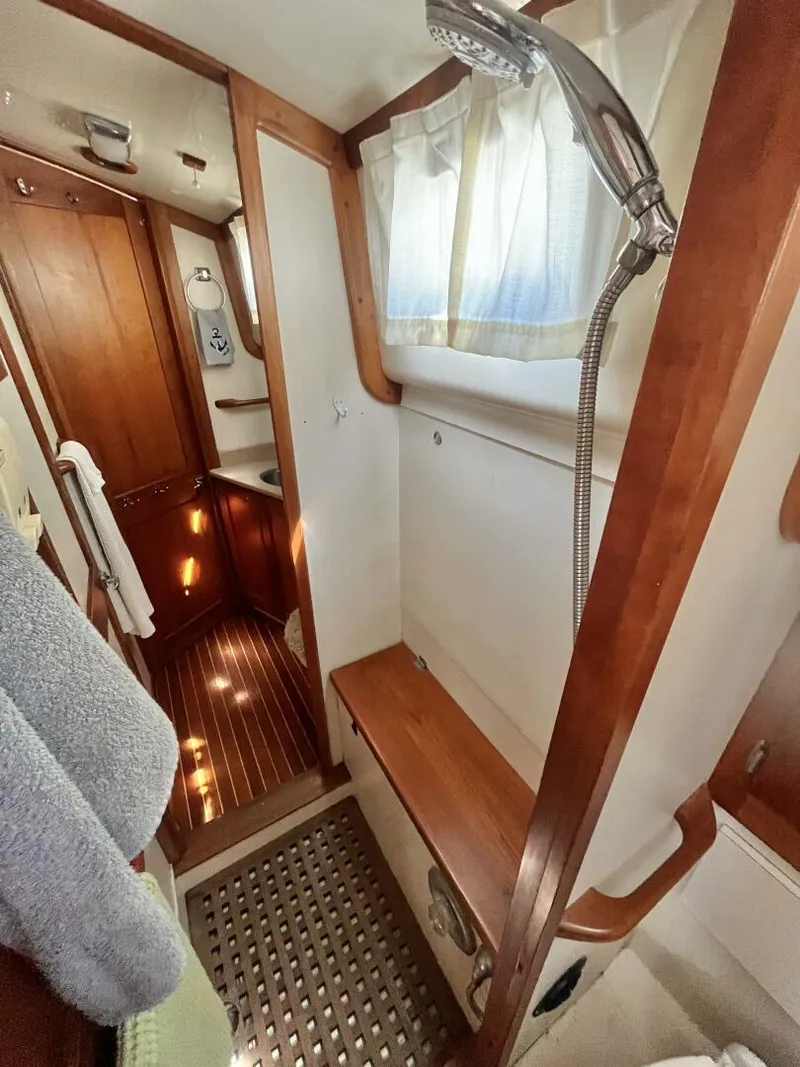 Slide: The Image of Gozzard 44 1997 - 5585571