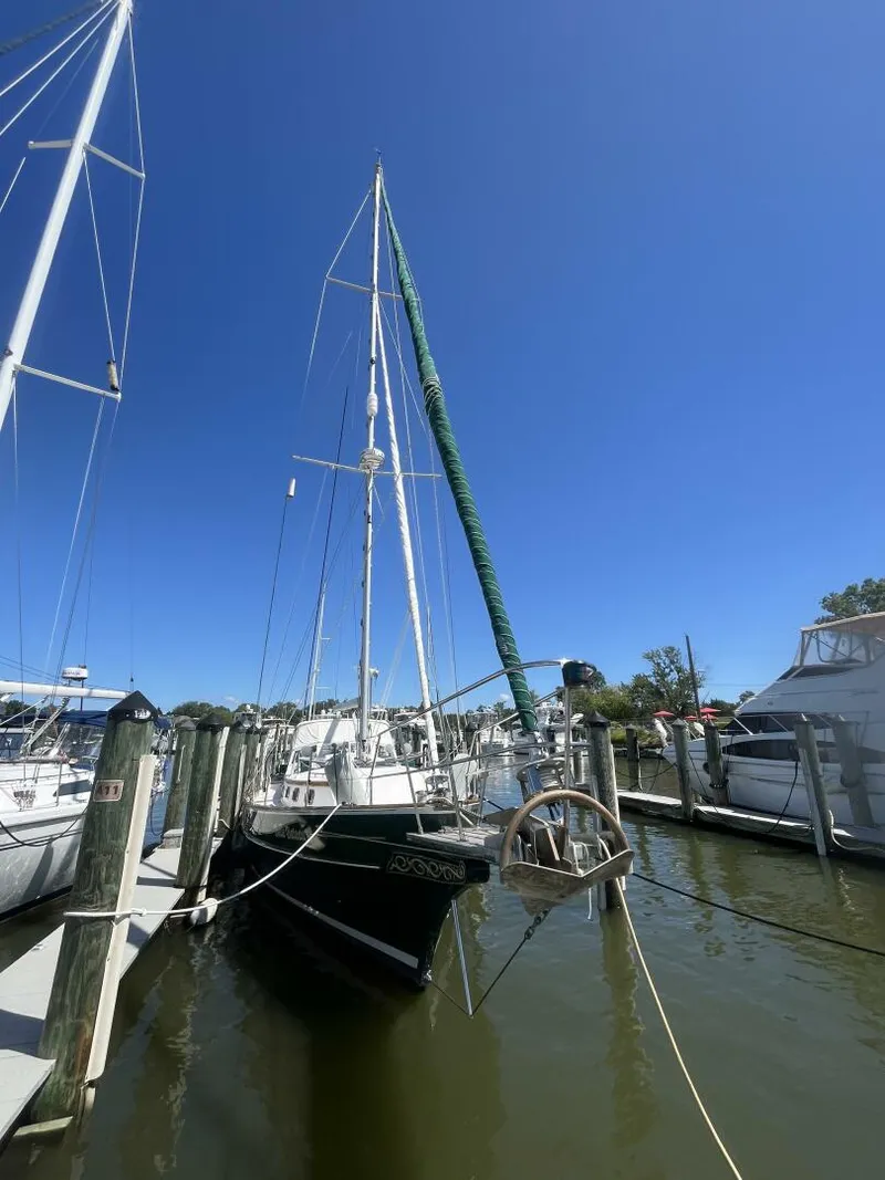 Slide: The Image of Gozzard 44 1997 - 5585498