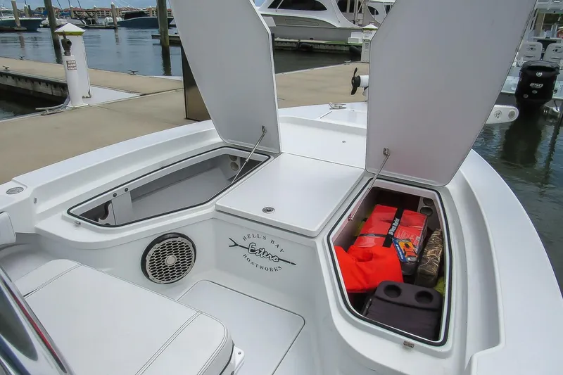 Slide: The Image of Hell's Bay Boatworks 25 Estero 2020 - 5585180