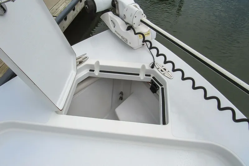 Slide: The Image of Hell's Bay Boatworks 25 Estero 2020 - 5585189