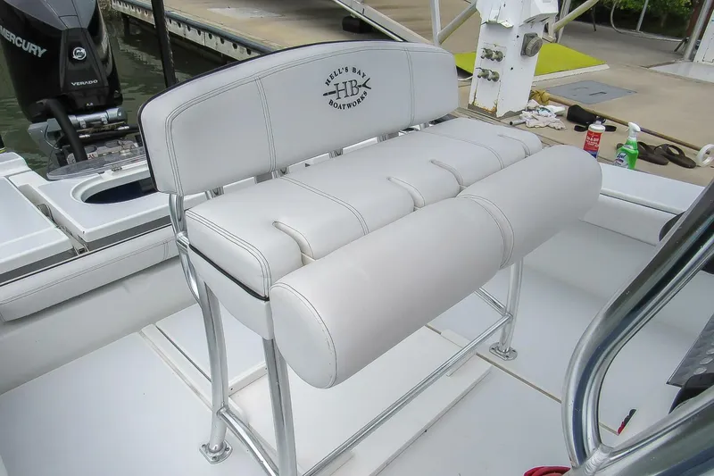 Slide: The Image of Hell's Bay Boatworks 25 Estero 2020 - 5585204