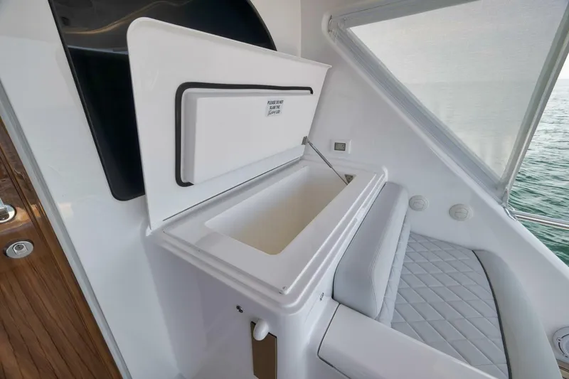 Slide: The Image of 2025 Viking 90 Convertible- NIKKI BELLA- Cockpit - 5592615