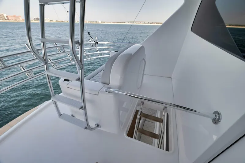 Slide: The Image of 2025 Viking 90 Convertible- NIKKI BELLA- Mezzanine - 5592664